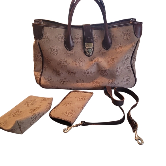 Dooney & Bourke Vintage Bag with eye glass case & small zip pouch -       G22 - Picture 1 of 11